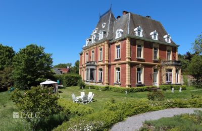 Zámok na predaj Fays, Wallonie, Ansicht vom märchenhaften Garten