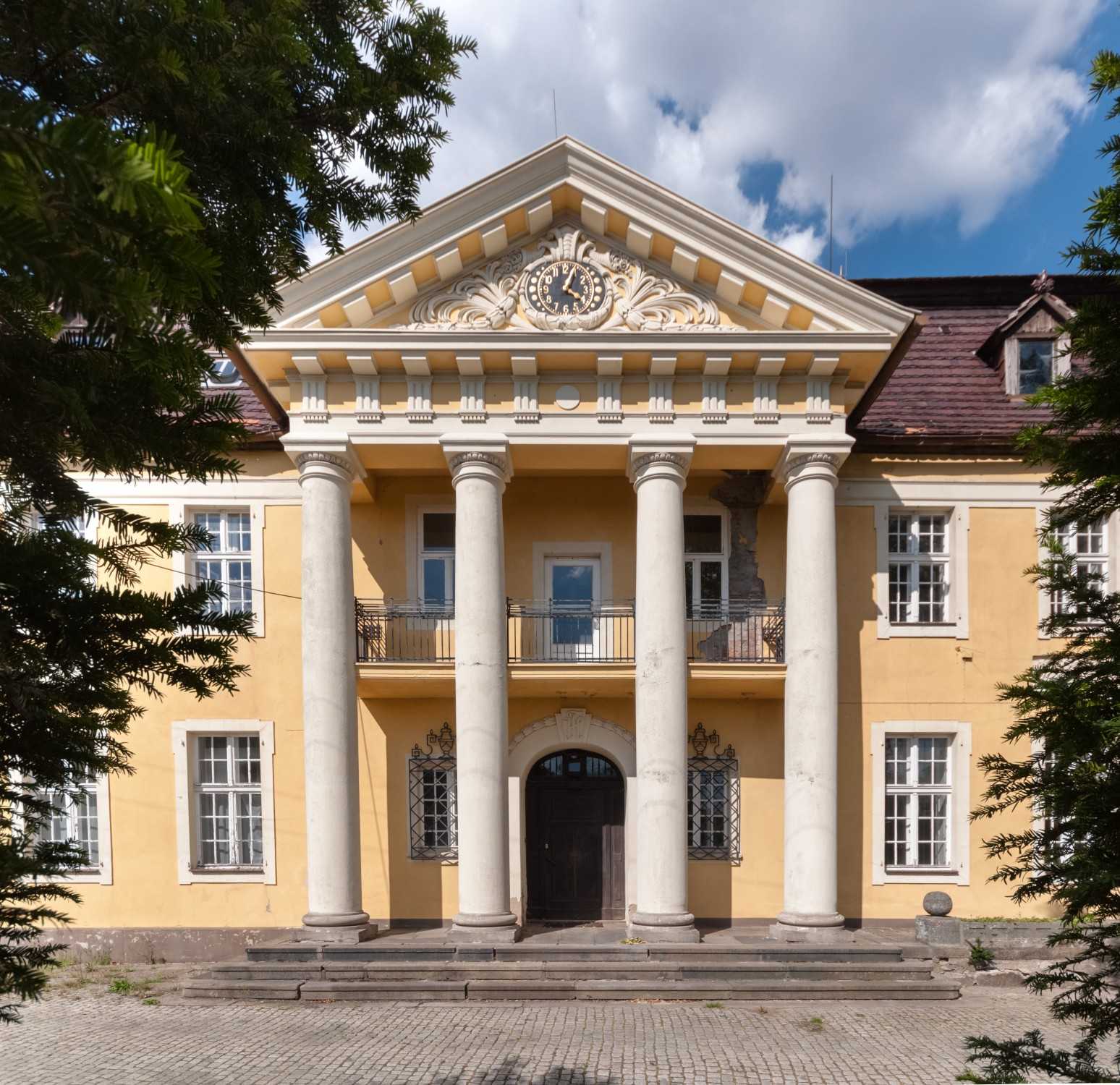 Fotky Krásny kaštieľ v Sasku, neďaleko mesta Görlitz