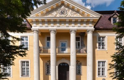 Kaštieľ na predaj 02747 Strahwalde, Schlossweg 11, Sachsen, Portikus
