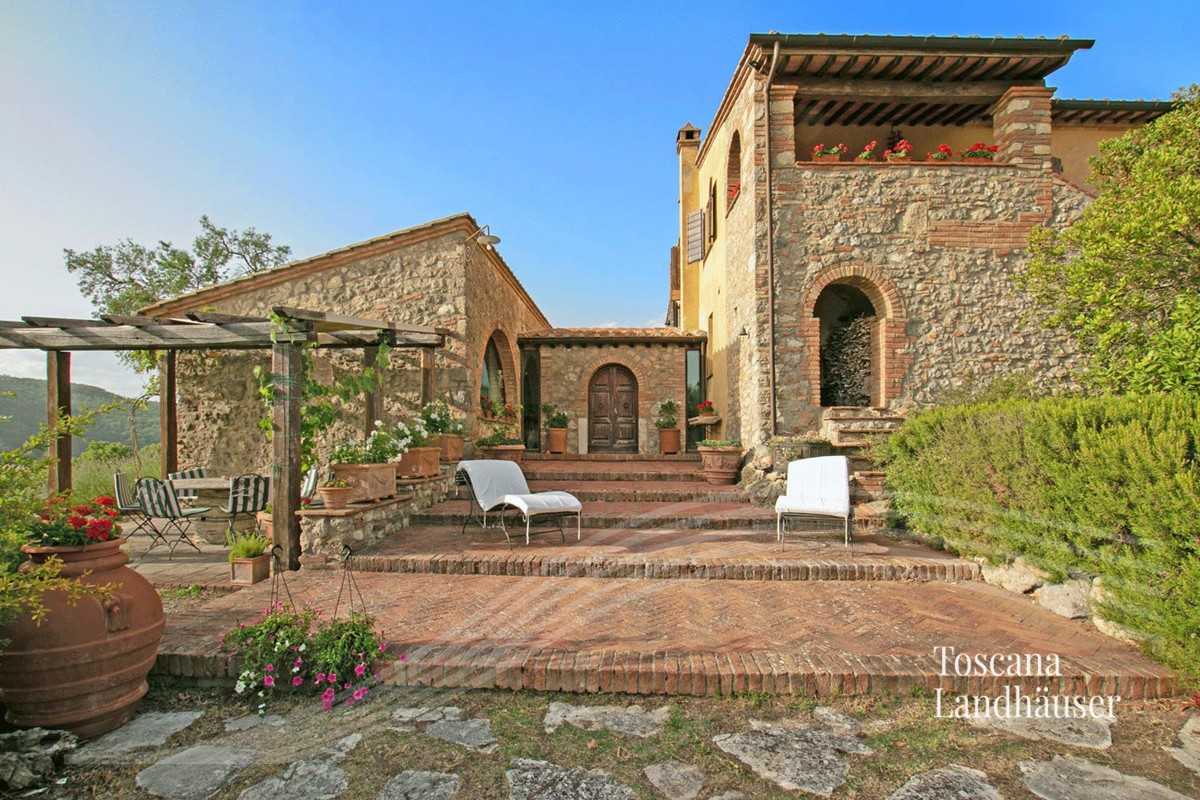 Fotky Exclusive private hillside property with view over Val d'Orcia