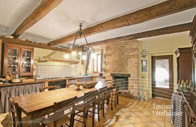 Vidiecky dom na predaj Sarteano, Toscana:  RIF 3005 Küche und Essbereich