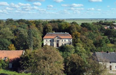 Nehnuteľnosti s charakterom, Neoklasicistický kaštieľ v Granówku, Veľkopoľsko