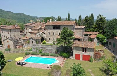 Kaštieľ na predaj Caprese Michelangelo, Toscana:  Dron