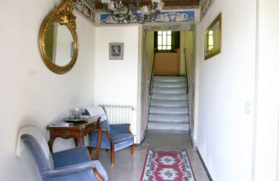 Kaštieľ na predaj Caprese Michelangelo, Toscana, Vchod