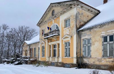 Kaštieľ na predaj Gatarta, Gatartas Muiža, Vidzeme, Pohľad zboku