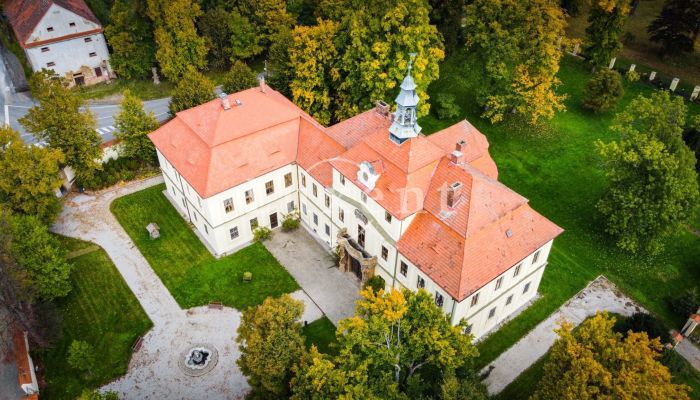 Zámok na predaj Mirošov, Plzeňský kraj,  Česká republika