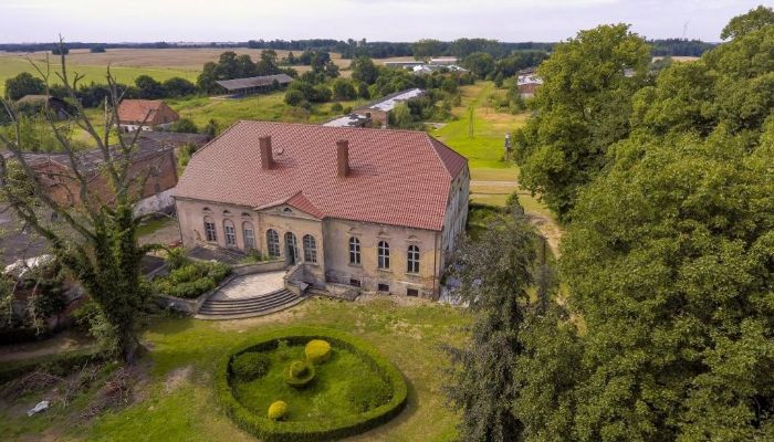 Zámok na predaj Przybysław, województwo zachodniopomorskie,  Poľsko