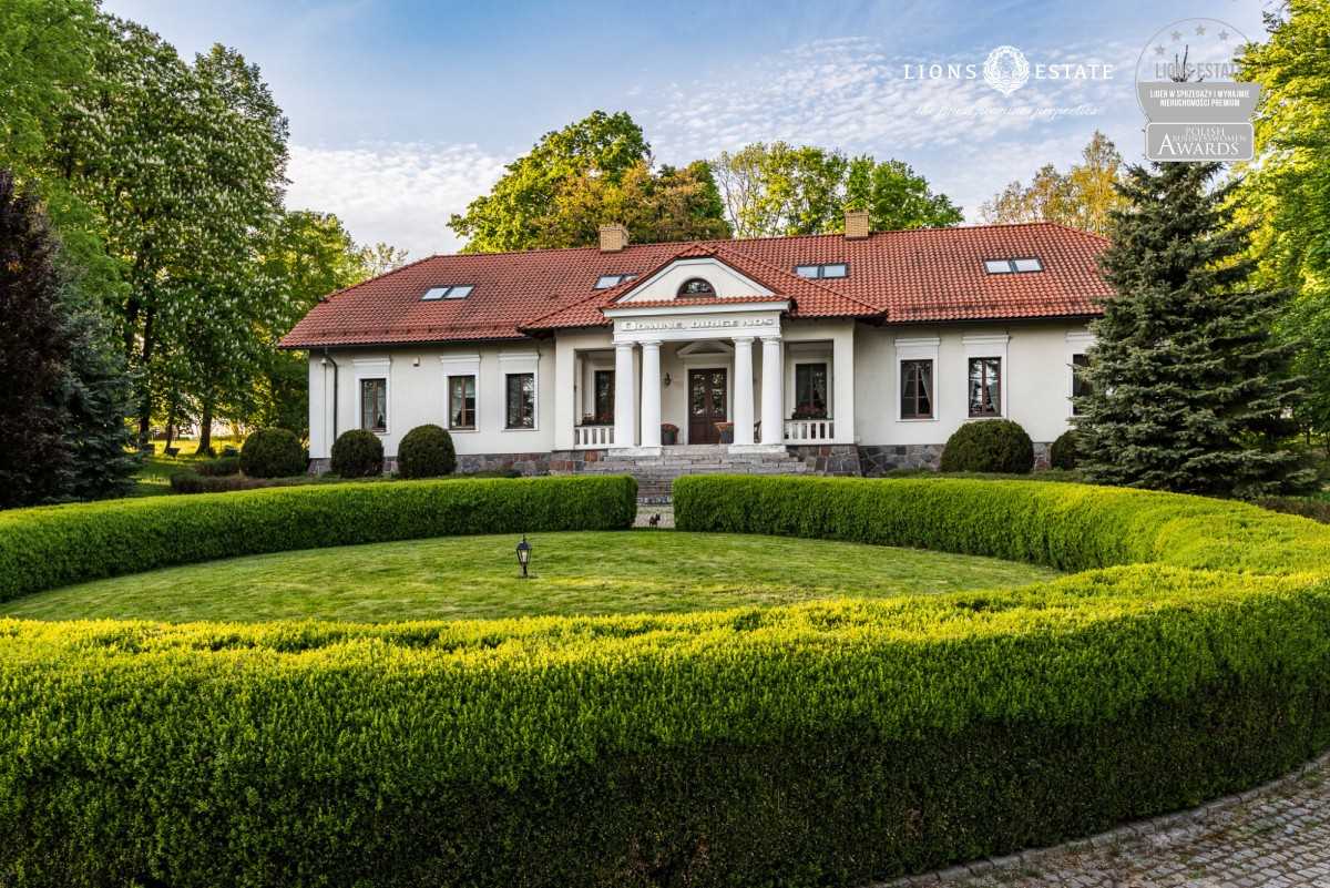 Fotky Unique mansion built in 1871 