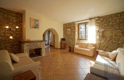 Vidiecky dom na predaj 06019 Pierantonio, Umbria, Obývacia izba
