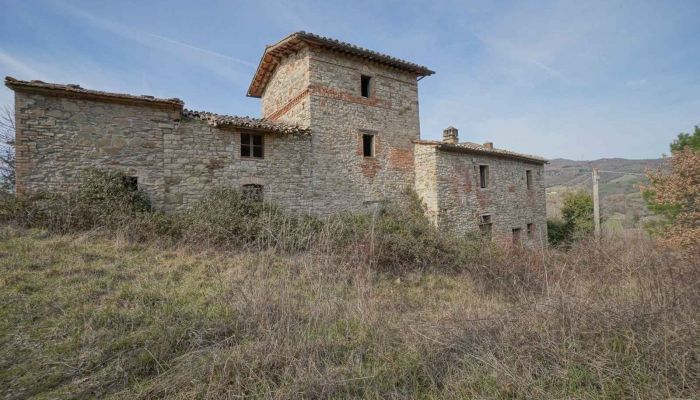 Vidiecky dom na predaj 06019 Umbertide, Umbria,  Taliansko
