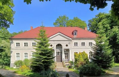 Zámok Sławnikowice, województwo dolnośląskie