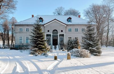 Zámok na predaj Sławnikowice, Slawnikowice 99, województwo dolnośląskie, Pohľad z prednej strany