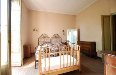 Historická vila na predaj Golasecca, Lombardsko, Spálňa