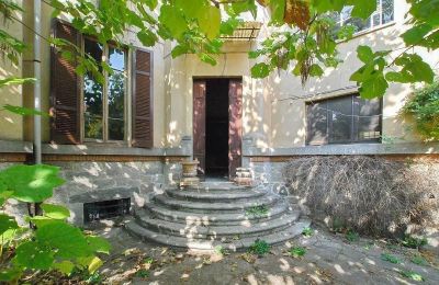 Historická vila na predaj Golasecca, Lombardsko, Vchod