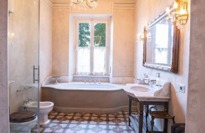 Historická vila na predaj Cannobio, Piemont:  Kúpeľňa