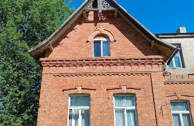 Kaštieľ na predaj Gulbere, Vidzeme, Pohľad zboku