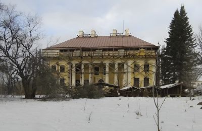 Kaštieľ na predaj Bukas, Vidzeme:  Pohľad z prednej strany