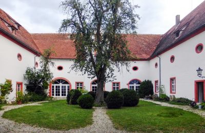 Zámok na predaj 91792 Ellingen, An der Vogtei 2, Bayern, Dvor