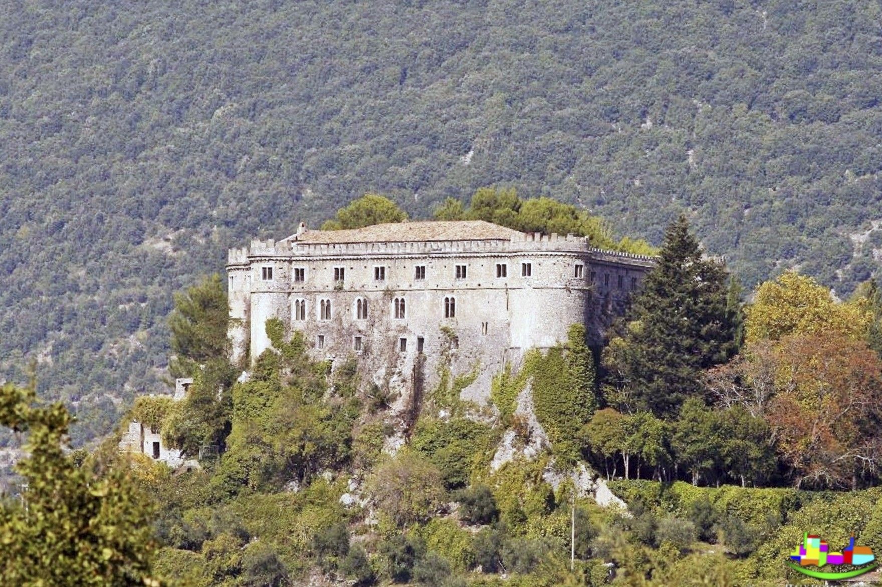 Fotky Stredoveký hrad v regióne Abruzzo