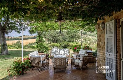 Vidiecky dom na predaj Manciano, Toscana:  RIF 3084 Sitzecke auf der Terrasse