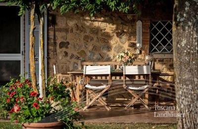 Vidiecky dom na predaj Manciano, Toscana:  RIF 3084 Terrasse am Haus