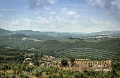 Vidiecky dom na predaj Manciano, Toscana:  RIF 3084 Blick auf Anwesen und Umgebung