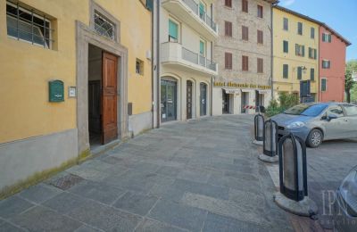 Mestský dom na predaj 06019 Umbertide, Piazza 25 Aprile, Umbria:  