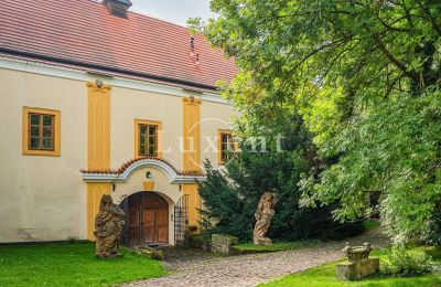 Hrad na predaj Třebotov, Třebotov tvrz, Středočeský kraj, Obrázok 2/36