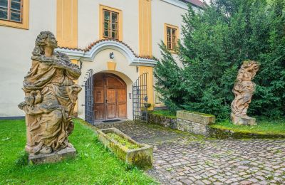 Historické nehnuteľnosti, Výnimočná nehnuteľnosť v blízkosti Prahy: Pevnosť v Třebotove