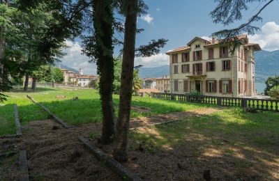 Historická vila na predaj Lovere, Lombardsko:  Nehnuteľnosť