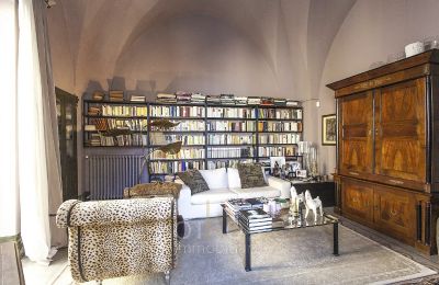 Apartmán v historickej budove na predaj Oria, Puglia, Obývacia izba
