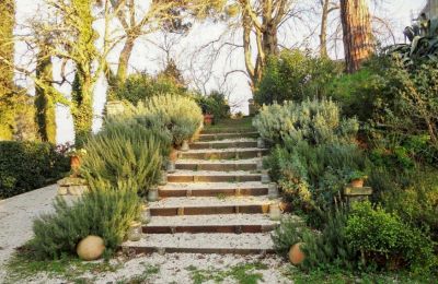 Historická vila na predaj Lazio:  Záhrada