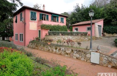 Historická vila na predaj Lari, Toscana:  Vedľajší dom