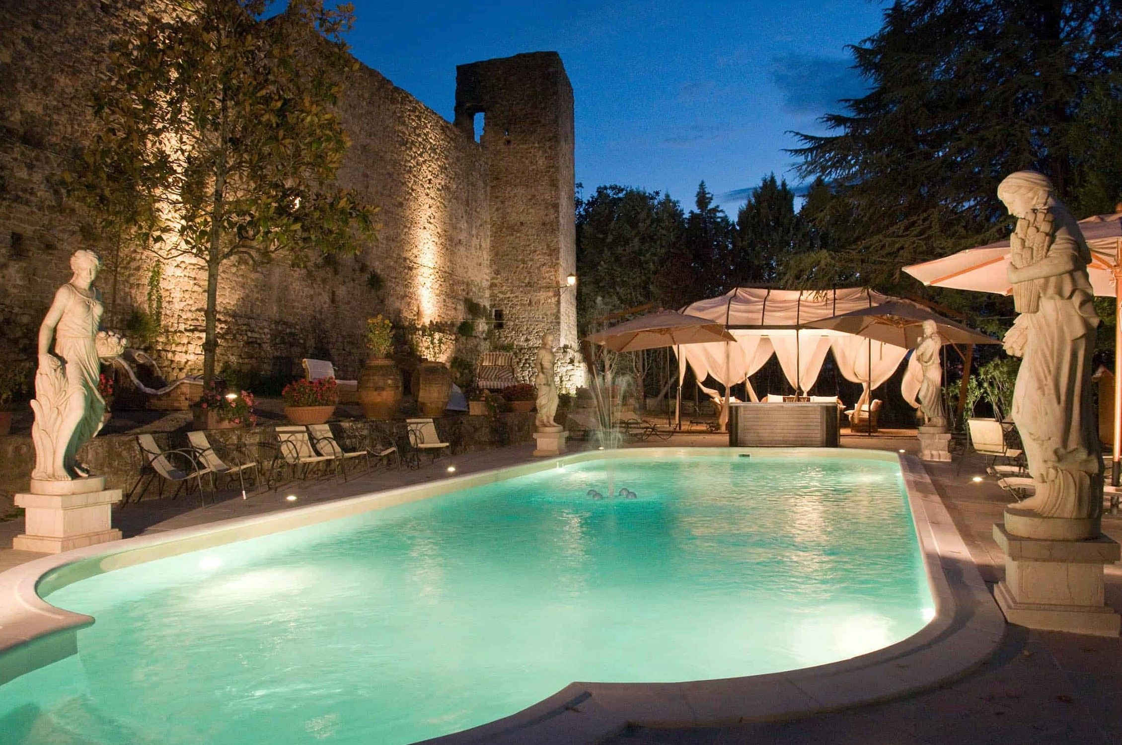Fotky Vynikajúci hrad neďaleko Perugie: Castello di Castelleone