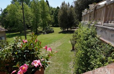 Historická vila na predaj Pisa, Toscana:  Záhrada