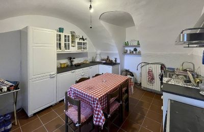 Historická vila na predaj 28824 Oggebbio, Piemont:  Kuchyňa