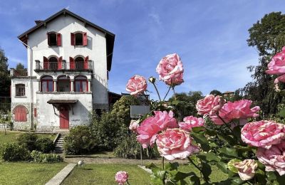 Historická vila na predaj 28894 Boleto, Piemont:  Pohľad zo zadnej strany