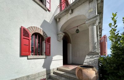 Historická vila na predaj 28894 Boleto, Piemont:  Vchod
