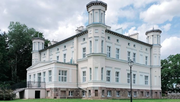 Apartmán v historickej budove na predaj Lubiechowo, województwo zachodniopomorskie,  Poľsko