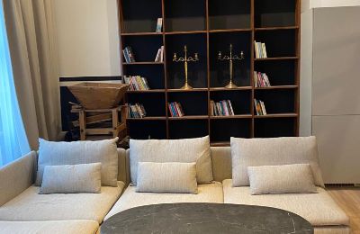 Apartmán v historickej budove na predaj Lubiechowo, Pałac w Lubiechowie, województwo zachodniopomorskie, Widok na salon