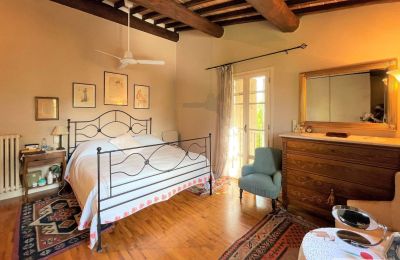 Historická vila na predaj Marti, Toscana:  Spálňa