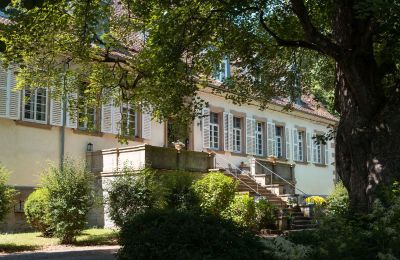 Zámok na predaj Baden-Württemberg:  Hauteingang rechter Schlossflügel