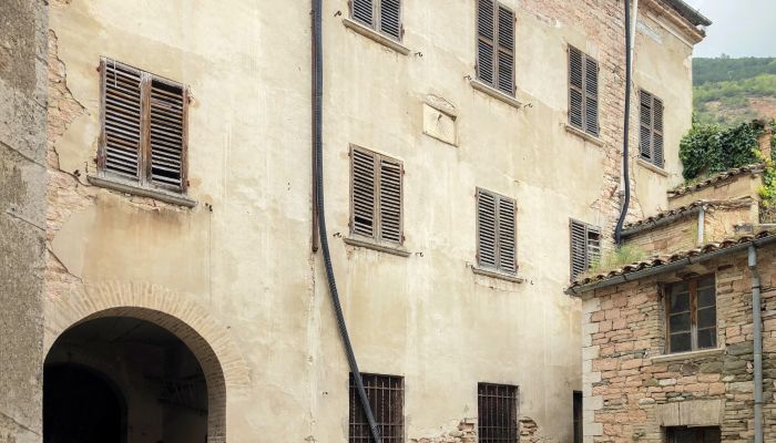 Mestská palác na predaj Piobbico, Marche,  Taliansko