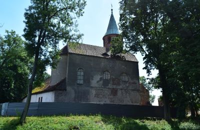 Hrad na predaj Karłowice, Zamek w Karłowicach, województwo opolskie, Kaplnka