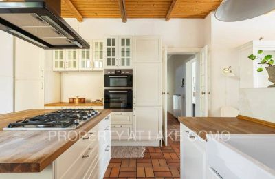 Historická vila na predaj Cernobbio, Lombardsko:  Kuchyňa