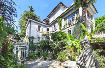 Historická vila na predaj Dizzasco, Lombardsko, Exteriérový pohľad