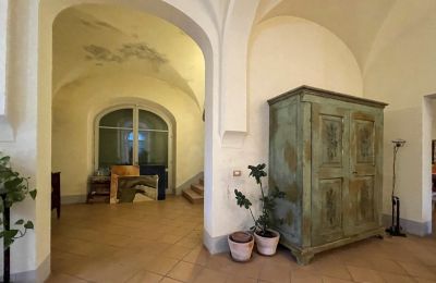 Historická vila na predaj Cascina, Toscana:  Vstupná hala