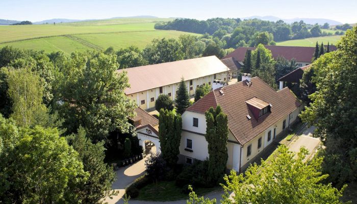 Kaštieľ na predaj Benešov, Středočeský kraj,  Česká republika