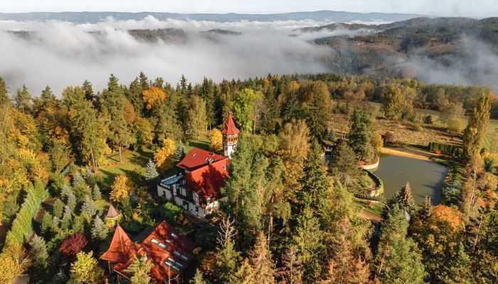 Zámok na predaj Karlovy Vary, Karlovarský kraj,  Česká republika