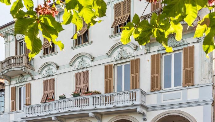 Apartmán v historickej budove na predaj 28040 Lesa, Piemont,  Taliansko